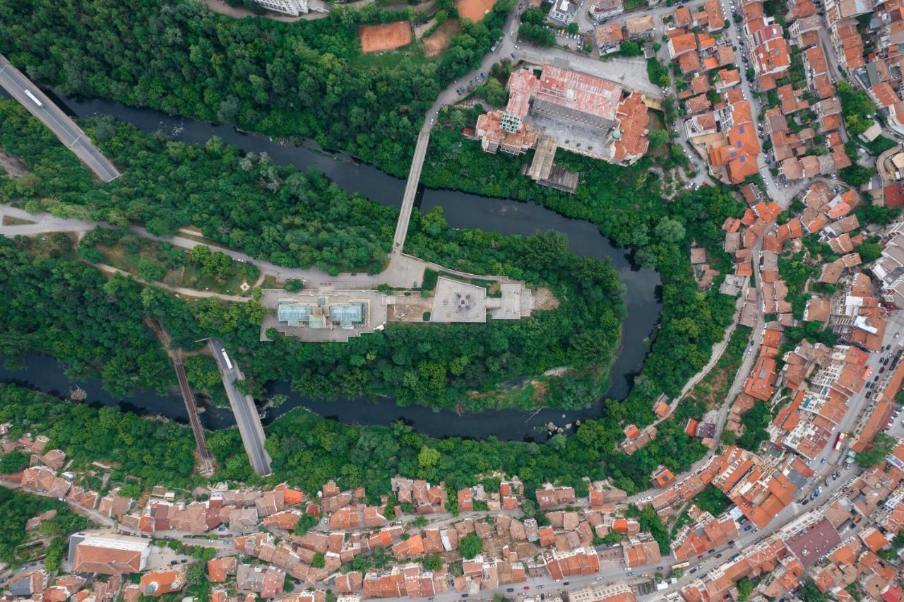 Bridges Residence Veliko Tărnovo Esterno foto
