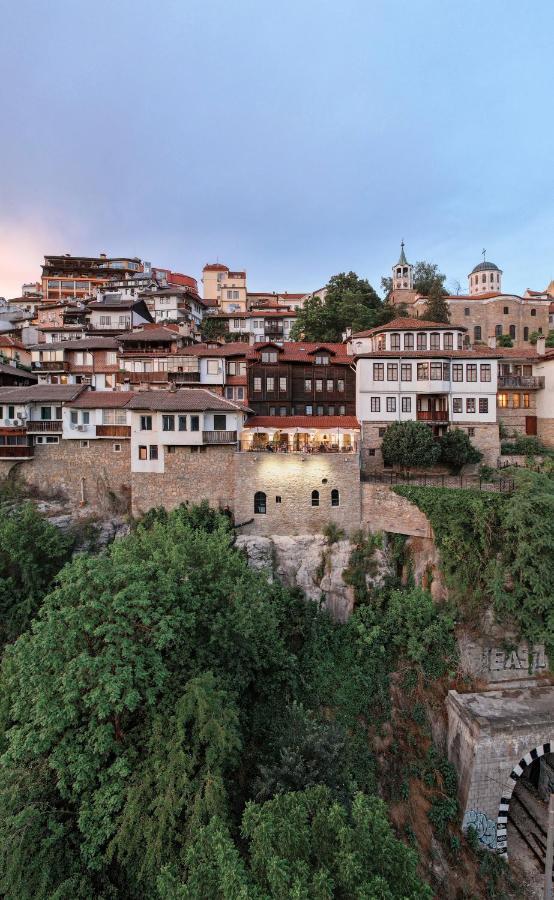 Bridges Residence Veliko Tărnovo Esterno foto