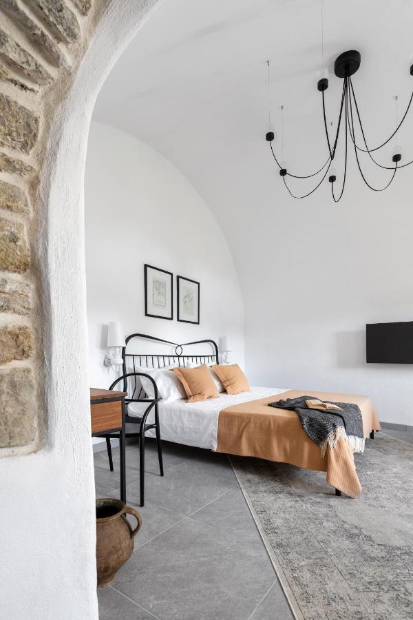 Bridges Residence Veliko Tărnovo Esterno foto